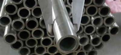 GB / T 14992 GH4169 Ống thép liền mạch Inconel tương đương toàn cầu 718 UNS N...